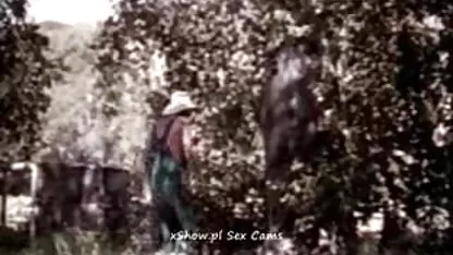 Toda la ternura lésbica, los besos y los lamidos babosos se pueden combinar perfectamente con la puta verdadera, como lo hacen, por ejemplo, estos sexo polleronas dos depravados latinos.