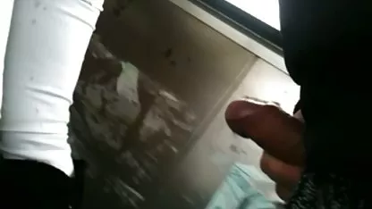 Preciosa porno alemana, rubia depravada follada en polleronas cachando todos sus agujeros calientes