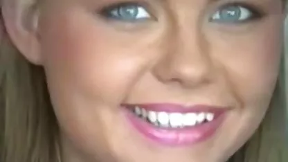 Joven gatito en medias acaricia el coño con un chupik y cholas culonas xxx folla en anal