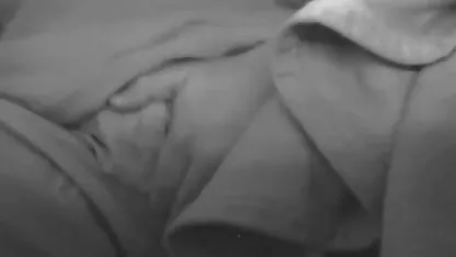Las chicas no sexo de cholitas borrachas hicieron mucho trabajo para iniciar a un chico con un striptease, después de lo cual cada una se dio su turno.