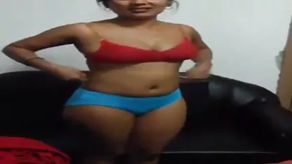 Puta adolescente folla cholita xx a su novia madura