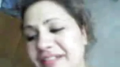 Puta flaca y pelirroja corriendo cholitas chibolas cachando por el sexo anal