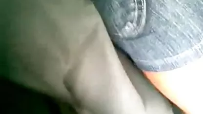 Rubia sexy folla a su hermano duro putascholitas en el sofá