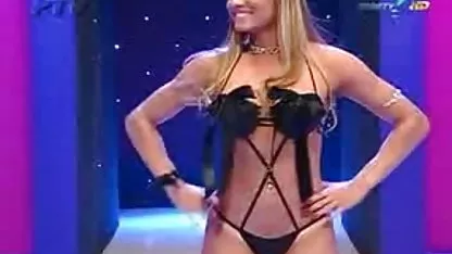 Todos los hombres se sientan en cholita peruana xxx el sitio porno y ven porno con la rubia Bonnie Rotten