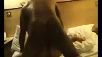 Maestra sexy montando cogiendo cholitas bolivianas un miembro grueso del estudiante