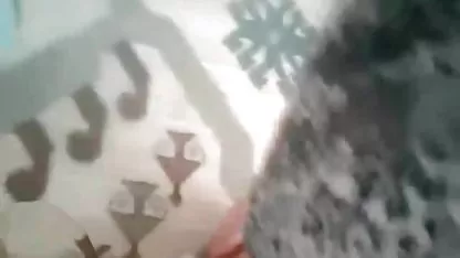 Rubia madura con tetas caídas y de silicona follada en una cholas bolivianas cachando vagina arrugada