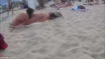 Hermosa nena con pecho elástico pornodecholitas chupa polla