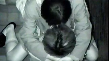 La estudiante Leoni se acaricia delante sexo con cholitas peruanas de la webcam.