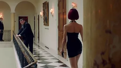 Cinco jóvenes desnudas organizaron una fantástica orgía lesbiana en el piso, fueron acariciadas con lenguas, dedos y consolador, hasta que pono de cholita todos terminaron.