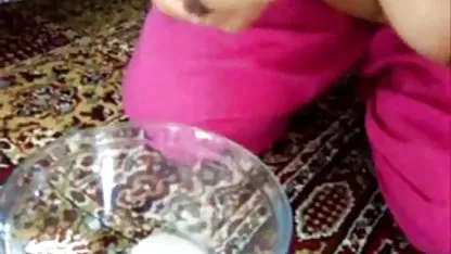 Alguien lleva sexo cholitas virgenes su café favorito por la mañana, y la belleza Karina hace que su esposo sea una gran mamada cada mañana. A ella le gusta especialmente el ejercicio matutino.