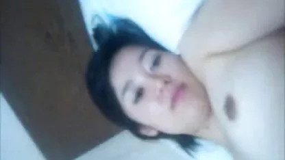 Cum dos videos de cholitas peruanas tíos mezclados en coño y culo una perra