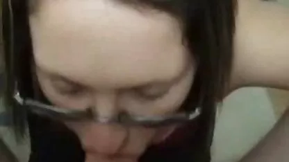 La rubia Anna Nikova se folla a su xxx cholita boliviana amante y obtiene alta anal y follando