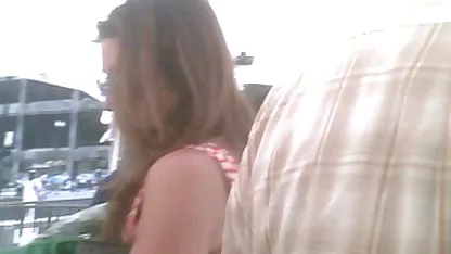 Guy espía a la hermanastra sexy cholas cachando en el campo y se la folla