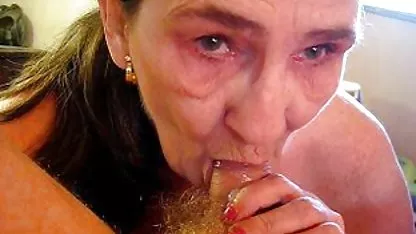 Guy chupa la polla de sexo anal cholitas su novio